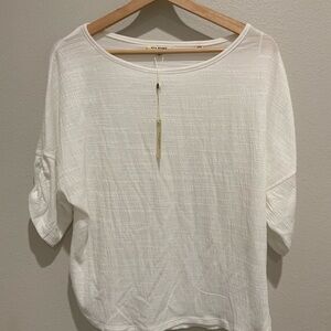 Max Studio - Women's White Top NWT